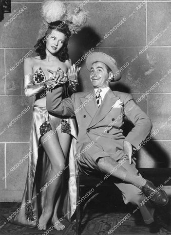 crp-00835 1942 dancer Morine Howell & comic Ben burt theatrical play Swing Shift Revels crp-00835