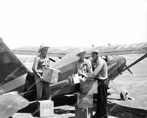 crp-08385 1943 Columbia Studios private plane ships film Cowhide Adams, Glynn Wolfe, Harry Stein crp-08385