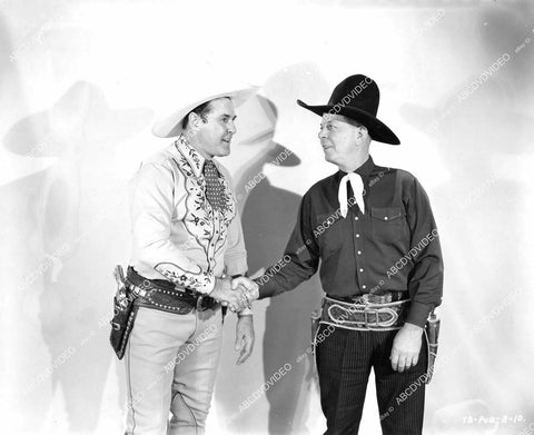 crp-08388 1940's candid cowboys Ken Maynard and Hoot Gibson crp-08388