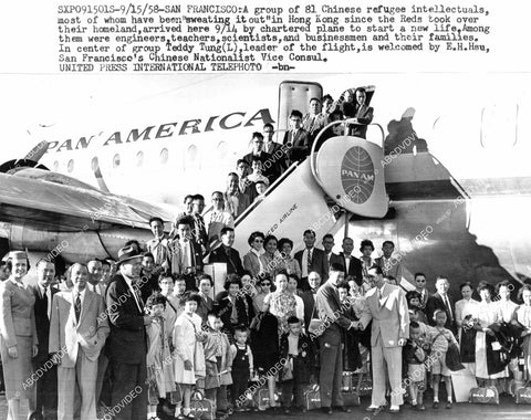 crp-08396 1958 81 Chinese refugees arrive from Hong Kong in San Francisco crp-08396
