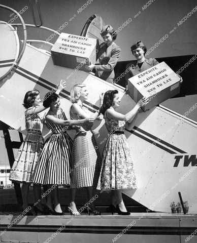 crp-08423 1950's TWA stewardesses & Marymount College students unload shamrocks for Los Angeles Flower show crp-08423