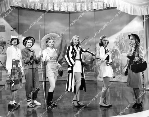 crp-08622 1941 pretty models in fashion show film Tillie the Toiler crp-08622