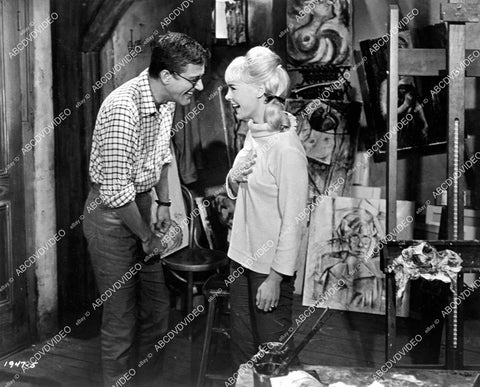 crp-08627 1965 Elke Sommer, Dick Van Dyke film The Art of Love crp-08627