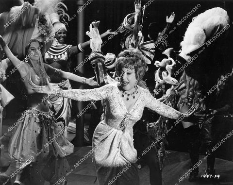 crp-08645 1965 Ethel Merman and the dancing girls film The Art of Love crp-08645
