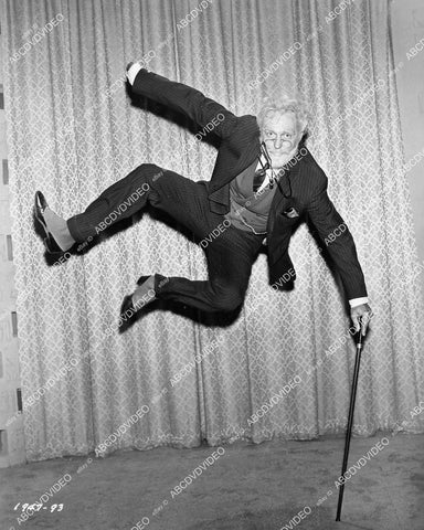 crp-08689 1965 Dick Van Dyke in disguise kicking up his heels film The Art of Love crp-08689