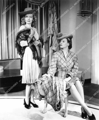 crp-08908 1941 Ruth Eddings, Peggy O'Neill fashion models film Two in a Taxi crp-08908