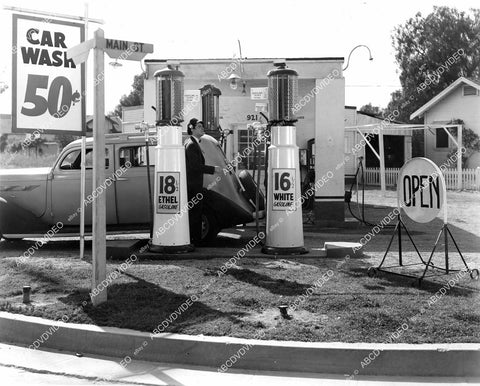 crp-08918 1941 Russell Hayden and cool gas station pumps film Two in a Taxi crp-08918