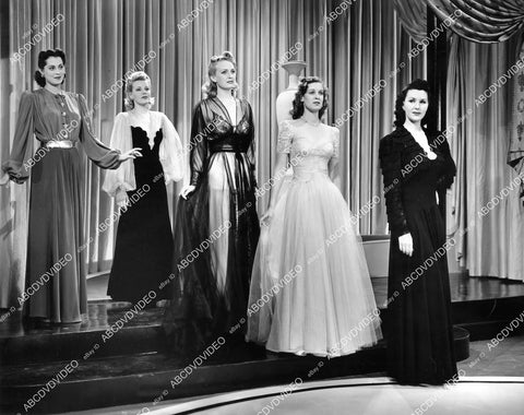 crp-08964 1941 Ruth Eddings, Peggy O'Neill, Harriet Bennett, Gwen Seager, Vivien Dubois, Katherine York fashion models film Two in a Taxi crp-08964