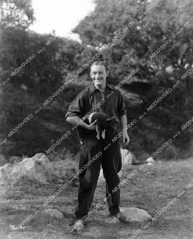 crp-08991 1927 Conrad Nagel w a baby pig silent film Heaven on Earth crp-08991