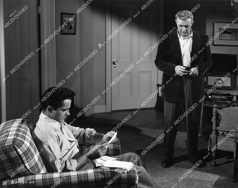 crp-09185 1951 John Derek, Lee J Cobb film The Family Secret crp-09185