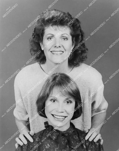 crp-00977 Lynn Redgrave, Mary Tyler Moore theatrical play Sweet Sue crp-00977