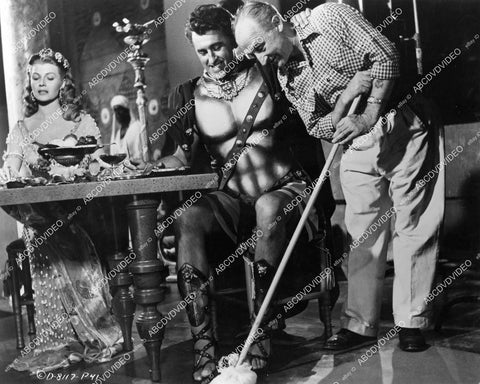 crp-09824 1953 candid Rita Hayworth, Stewart Granger, Harry Hopkins film Salome crp-09824