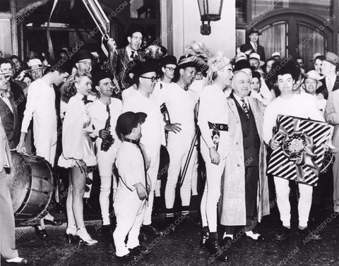 Spike Jones and band greeted by city members spijon-30