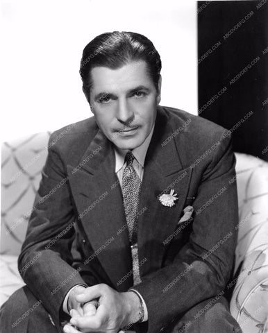 Warner Baxter portrait wbax-13