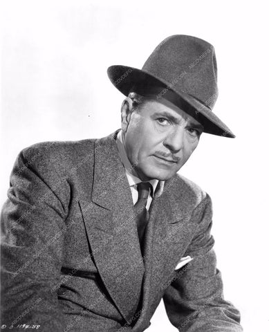 Warner Baxter portrait wbax-49