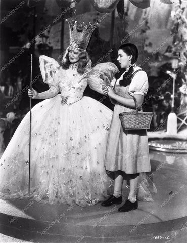 Judy Garland Bilie Burke Ray Bolger Jack Haley The Wizard of Oz woo810-03
